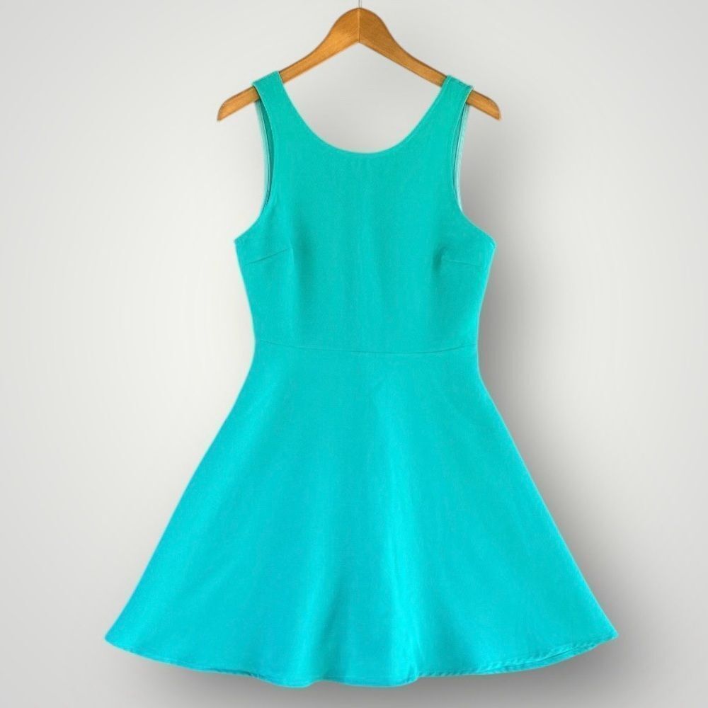 🎉5 for $45🎉 Everly dress size M